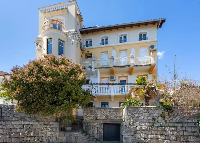 Apartament In With Wifi Opatija